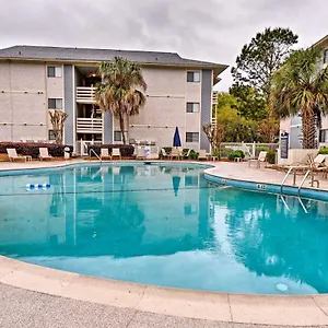 Hilton Head Supplies, Walk To Shore! Apartment